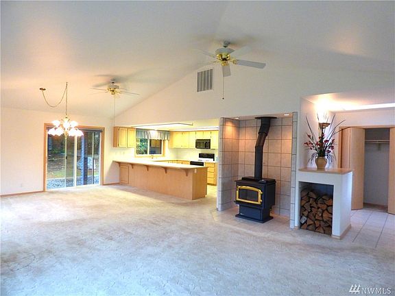 5th image of 492 Tam O Shanter Dr