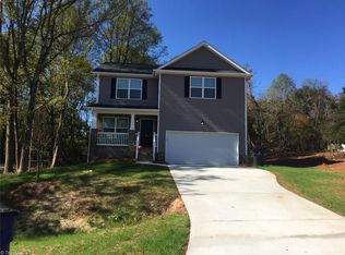 833 Prince Edward Rd, Kernersville, NC 27284