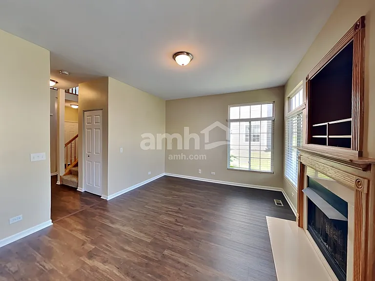 953 Mesa Dr — Photo 5