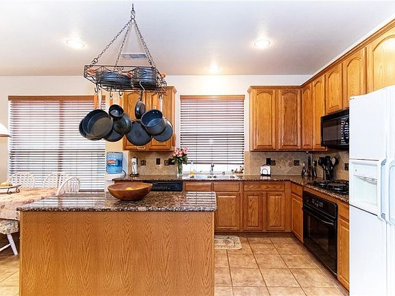 4th image of 1240 Golf Club Dr