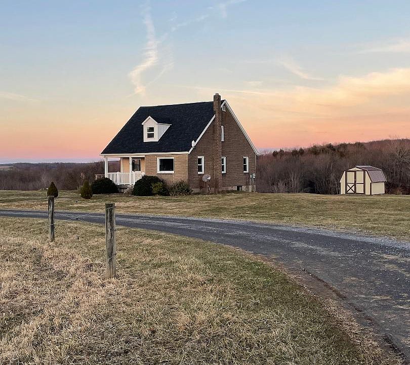 1st image of 233 Link Rd