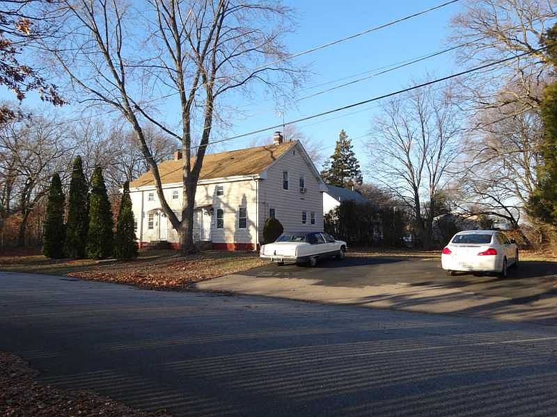1st image of 89 Dorrance St
