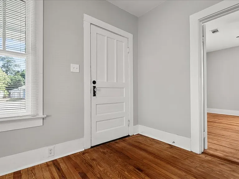 109 Winston St — Photo 6