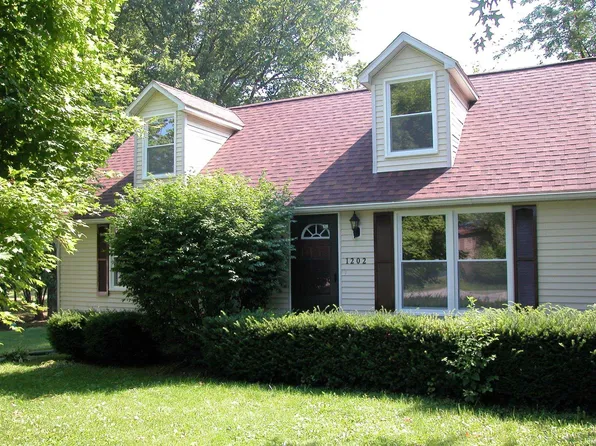 1202 W East Branch Rd, Bloomington, IN 47403