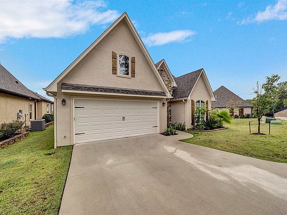 3rd image of 813 La Vista Dr