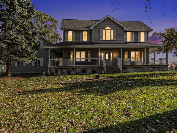10735 Sherman St, Crown Point, IN 46307