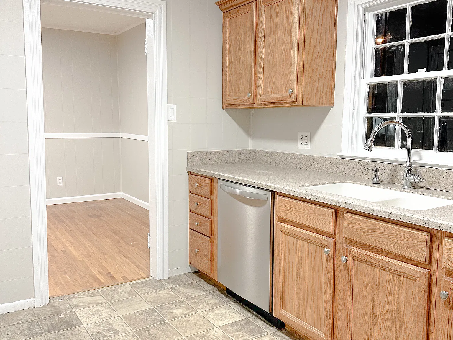 2 bed, 912 sqft, $1,250 — Photo 4
