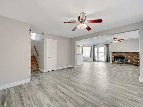 5th image of 2046 Waverly Cir