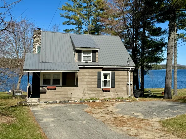 40 Taylor Street, Lincoln, ME 04457