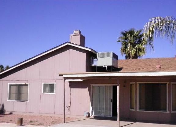 2nd image of 2401 E Diamond Ave