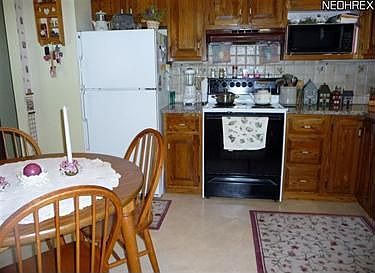 3rd image of 8762 N Melody Ln
