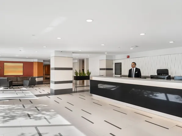 31 River Court image 7 of 24