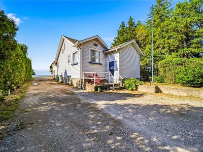 1050 Lake Rd, Conneaut, OH, 44030