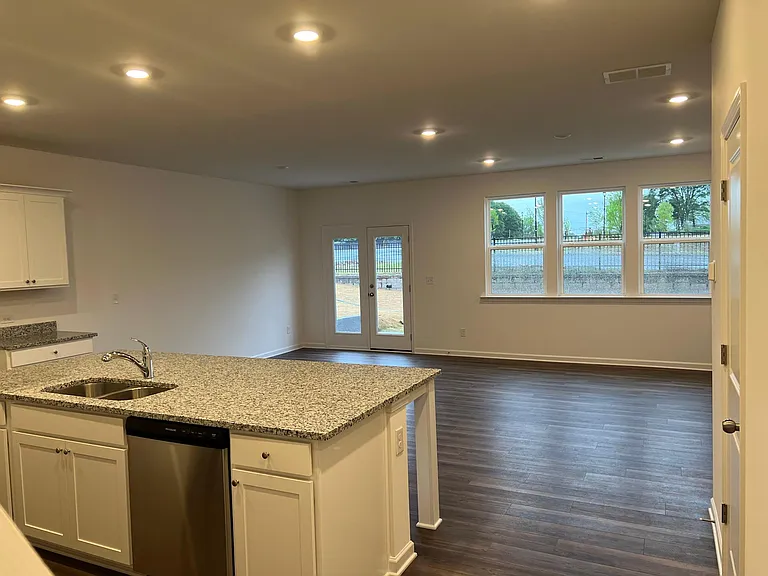 213 Banner Rd — Photo 9