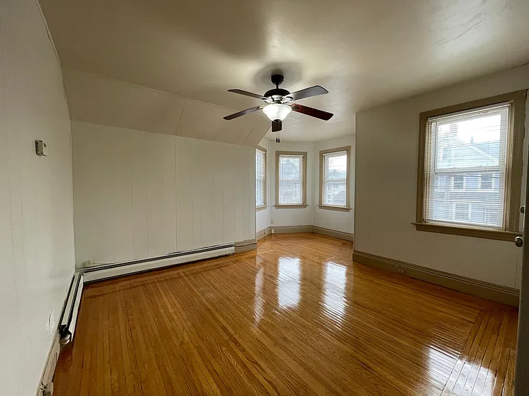 535 Park Ave #2 — Photo 9