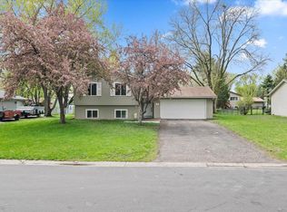 9651 104th Ave N, Maple Grove, MN 55369