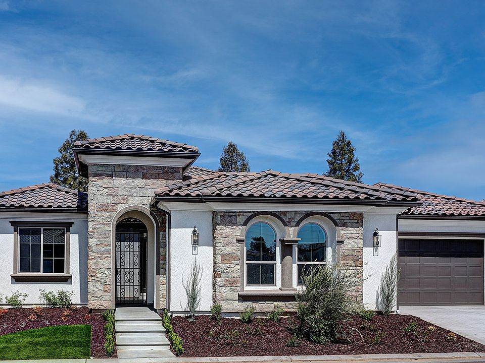 Parker Formal Italian Exterior