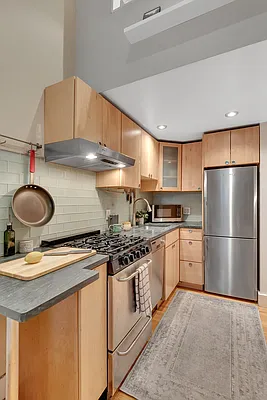 Rented by Cooper & Cooper Real Estate | media 5