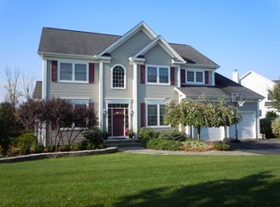 95 Holbrook Rd, South Burlington, VT 05403