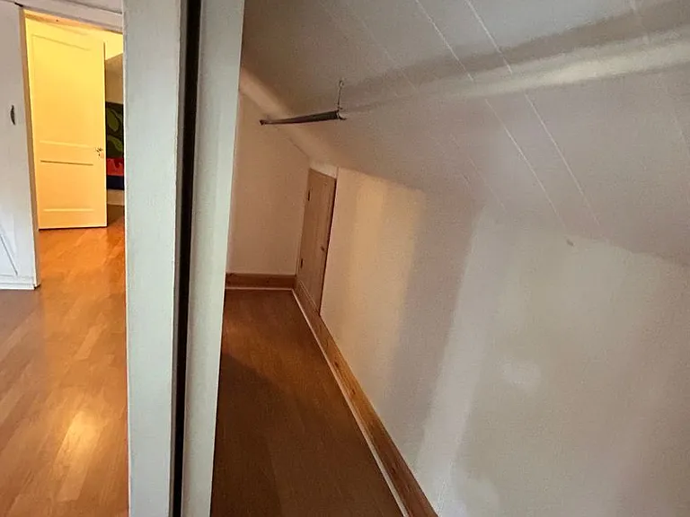 2461 Lyndhurst Ave — Photo 45