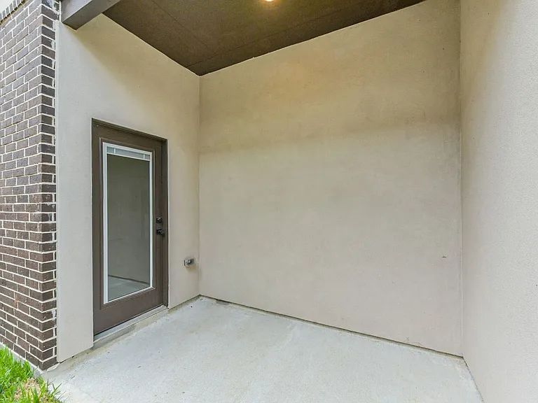 1868 Dry Cherry Ln — Photo 41