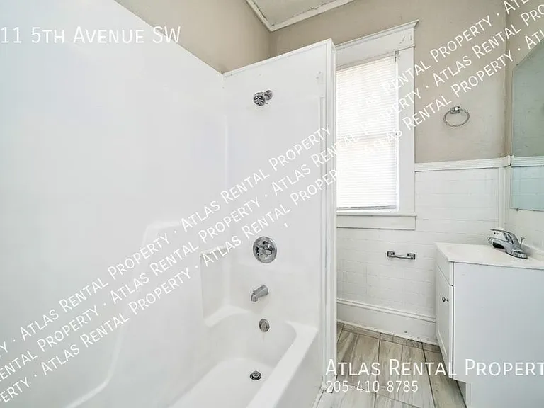 611 5th Ave SW — Photo 13