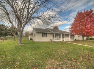 1141 Hackberry Dr, Mascoutah, IL