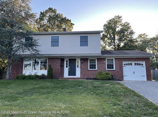 5 Stockport Way, Howell, NJ 07731