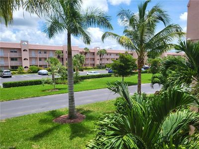 150 Turtle Lake CT #202, Naples, FL, 34105