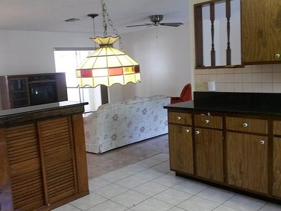 5th image of 4822 Gardenbrook Ln