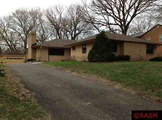 101 E Glencrest Dr, Mankato, MN 56001