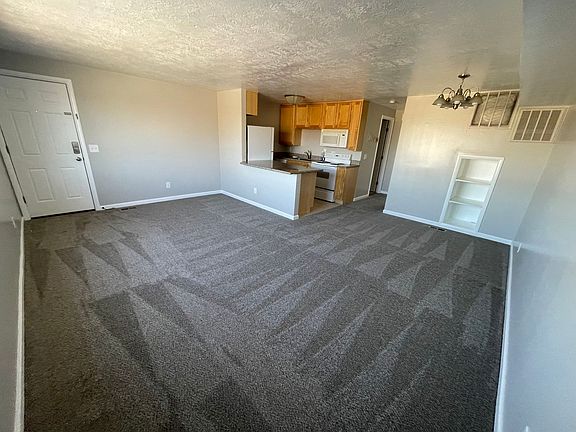 3rd image of 3677 S 2200 W APT 41