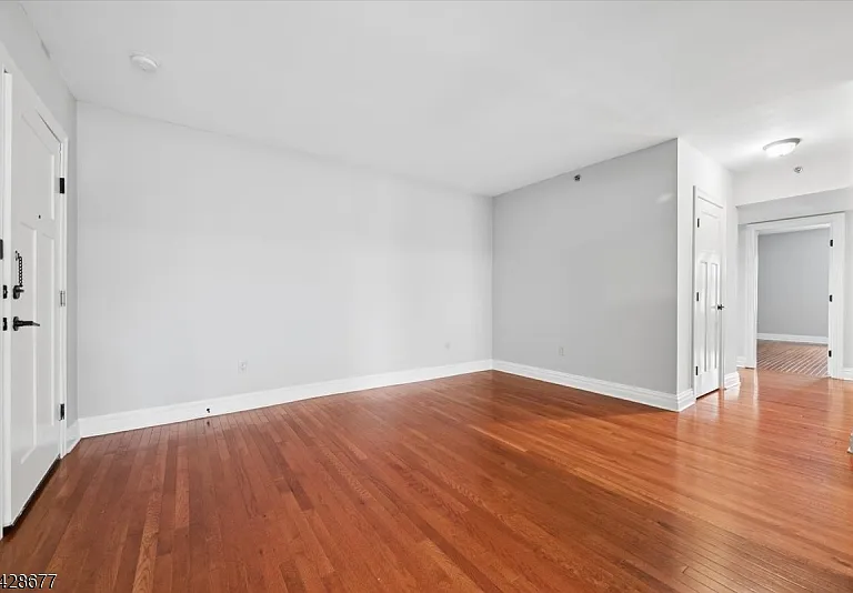 28 W Main St #2D — Photo 2