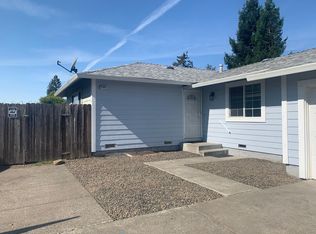 7347 Circle Dr, Rohnert Park, CA 94928