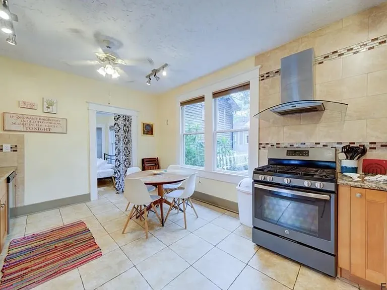 1900 W Jetton Ave — Photo 10