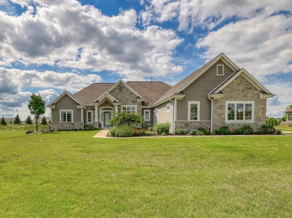 3127 Monona COURT, Oconomowoc, WI 53066