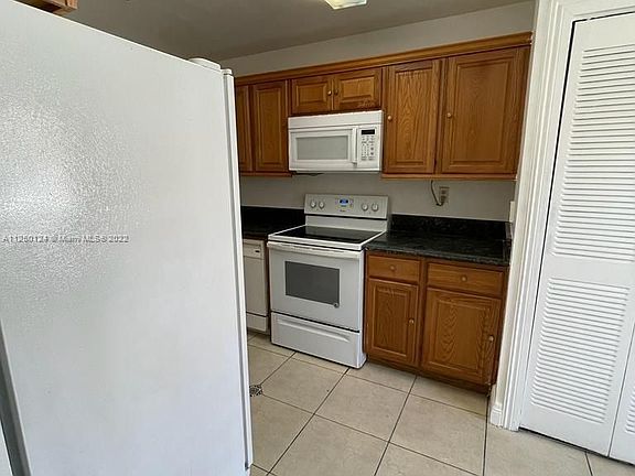 5th image of 14235 SW 57th Ln #8-B-8
