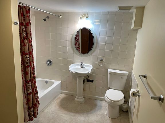 5th image of 562 23rd St #E