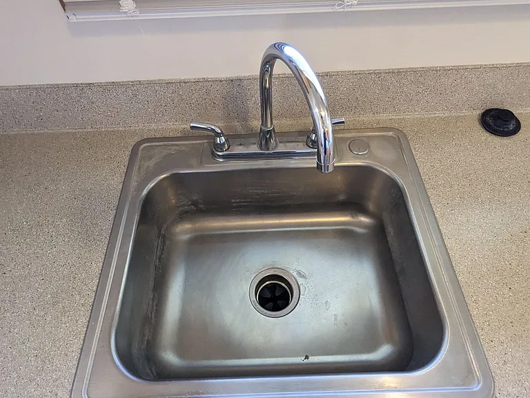 Bel Air Apartments — Photo 34