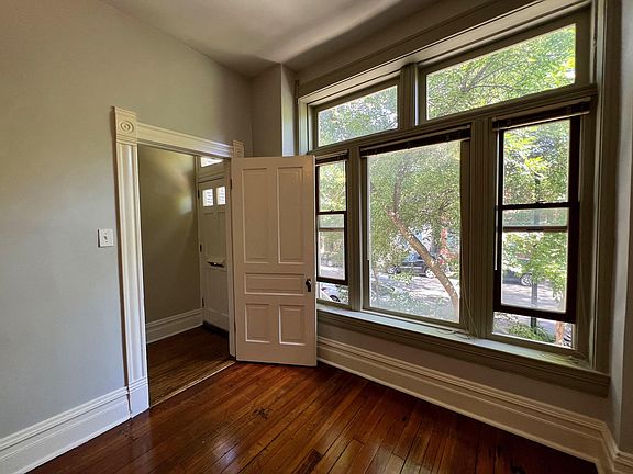 4th image of 1811 W Cortland St #1F