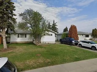 9318 162nd St NW, Edmonton, AB