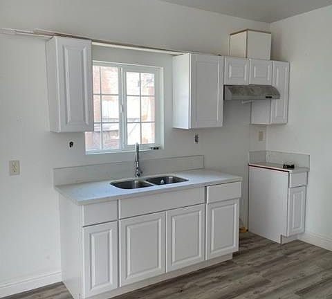 5th image of 1318 Avenue 392