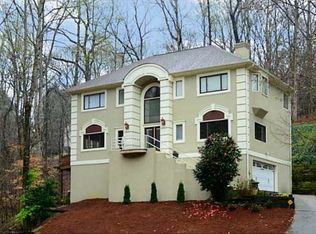 8920 Martin Rd, Roswell, GA 30076