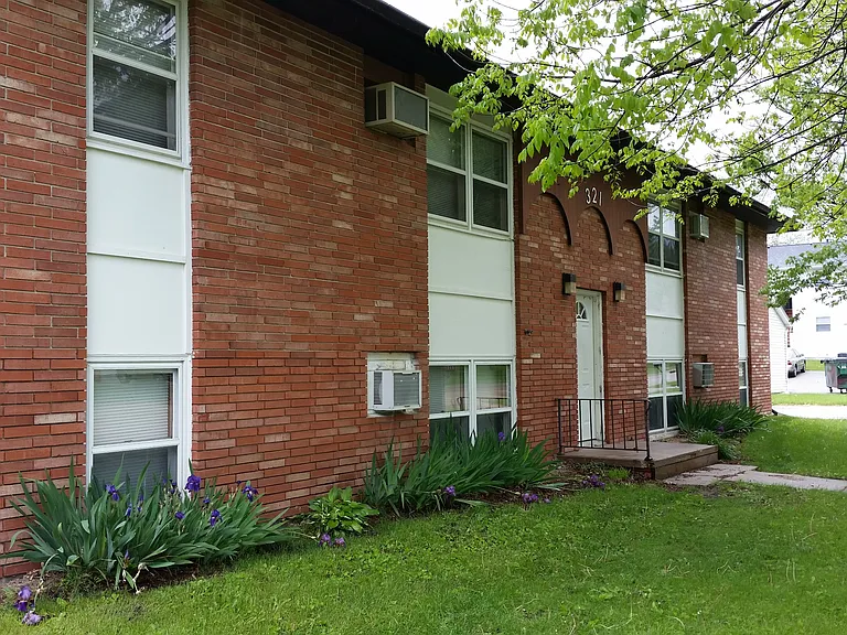 Cedar Crest Dr 321 - 8 — Photo 20