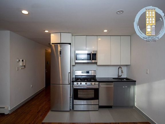 5th image of 130 New York Ave #G