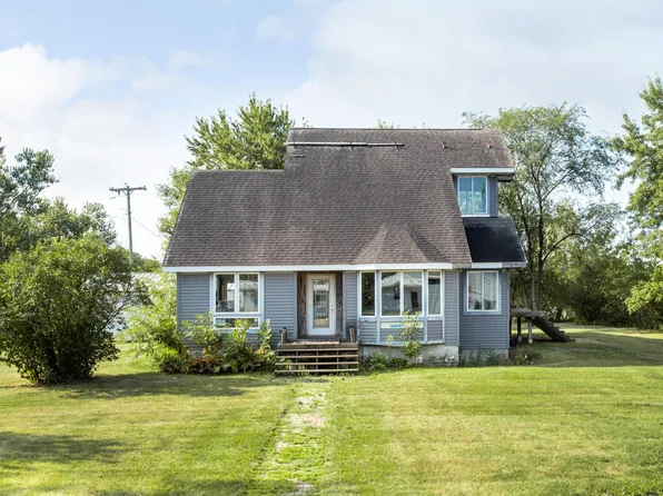 221 E Lake St, Parkers Prairie, MN 56361