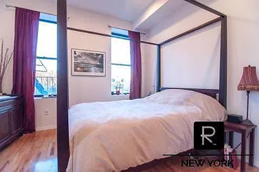 Rented by R New York
