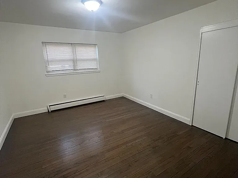 371 Bath Ave #23 — Photo 7