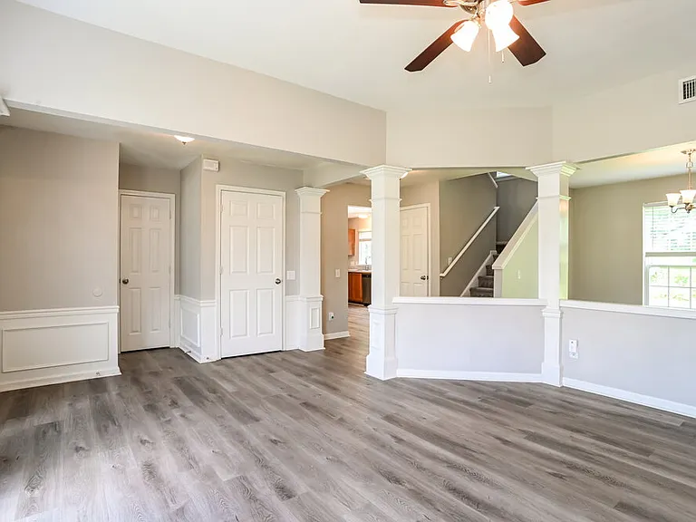 1322 Rumstone Ln — Photo 7
