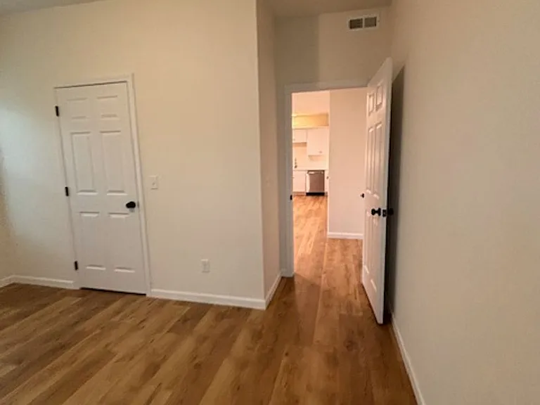 126 Alumni Dr — Photo 15